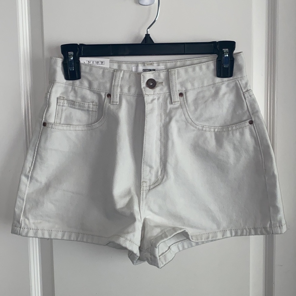 Cotton On High Rise Mom Shorts (3 for $10) - Picture 2 of 5